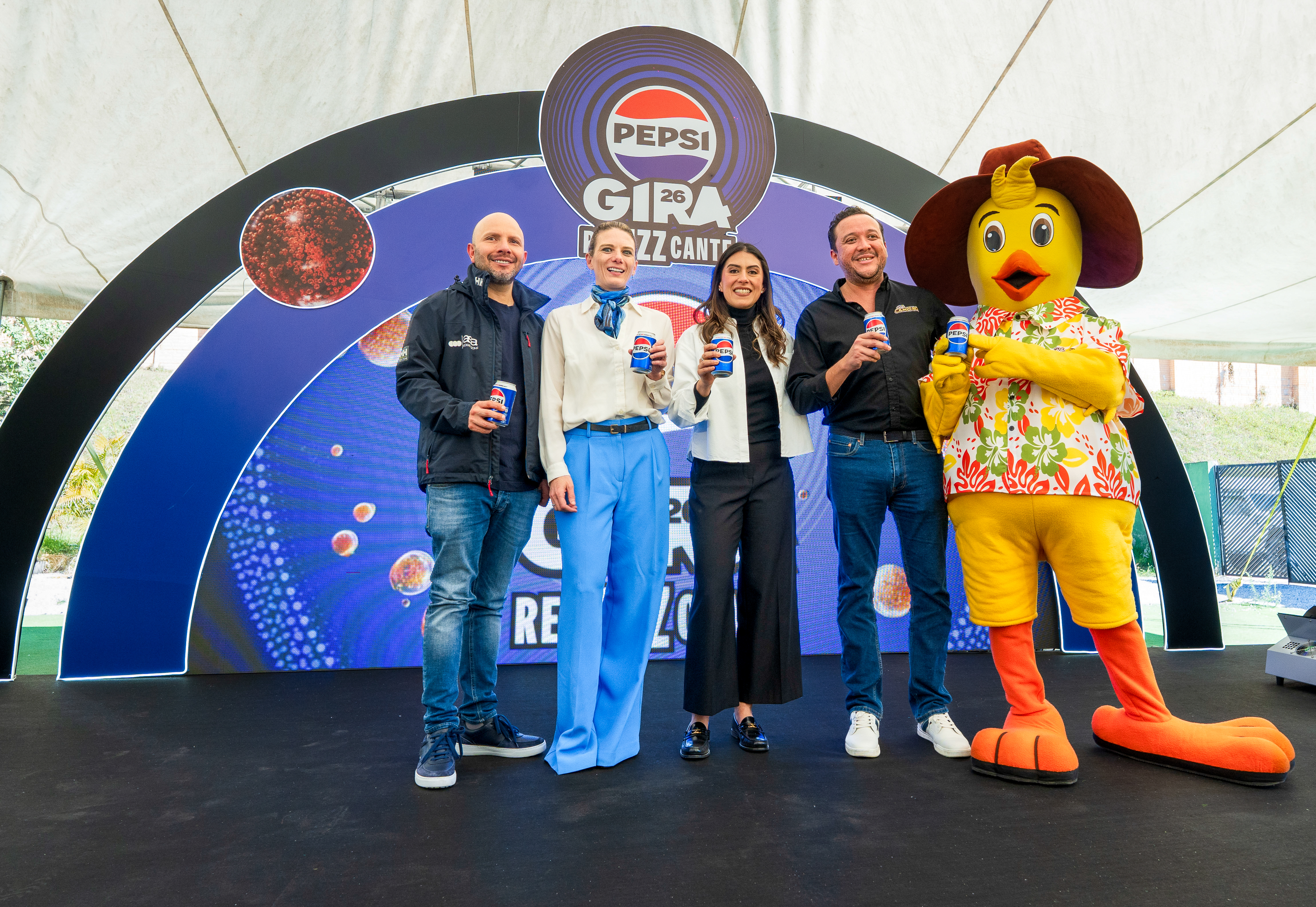 PREPÁRATE PARA UNA NUEVA ERA DE REFIZZCANCIA Y MÚSICA GRACIAS A LA NUEVA PEPSI EXTRA FIZZ MÁS BURBUJAS